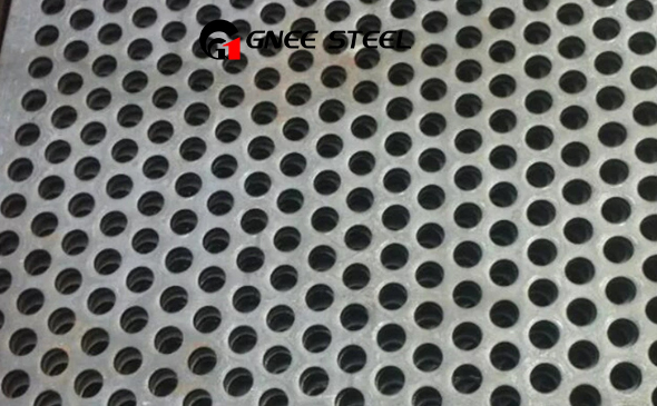 Galvanized perforated metal sheet