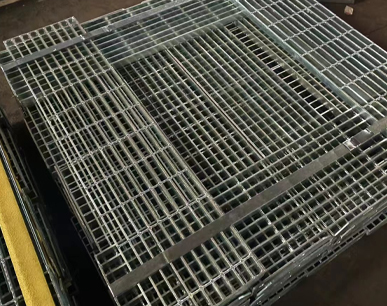 Steel grating