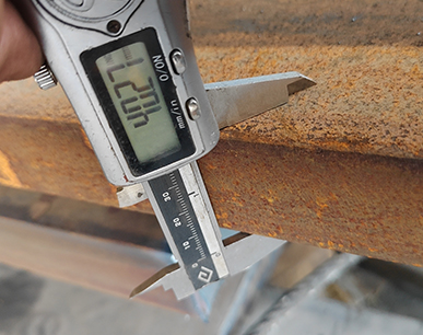 Wear-resistant steel plate